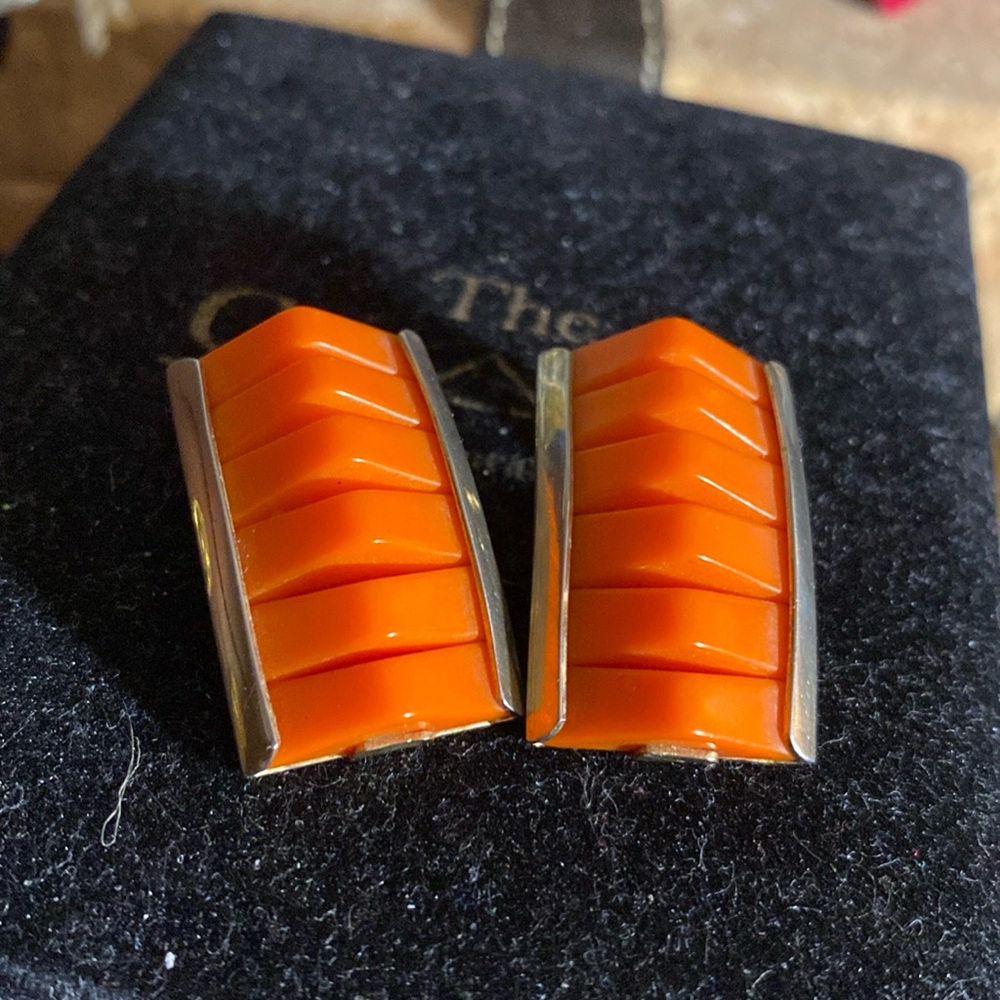 Kramer/Vintage/Clip on Earrings